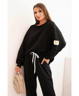 Dámsky komplet s voľnou mikinou a nohavicami s nápisom LOVE