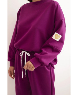 Dámsky komplet s voľnou mikinou a nohavicami s nápisom LOVE