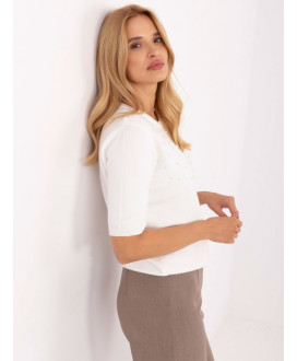 Svetrík s perličkami