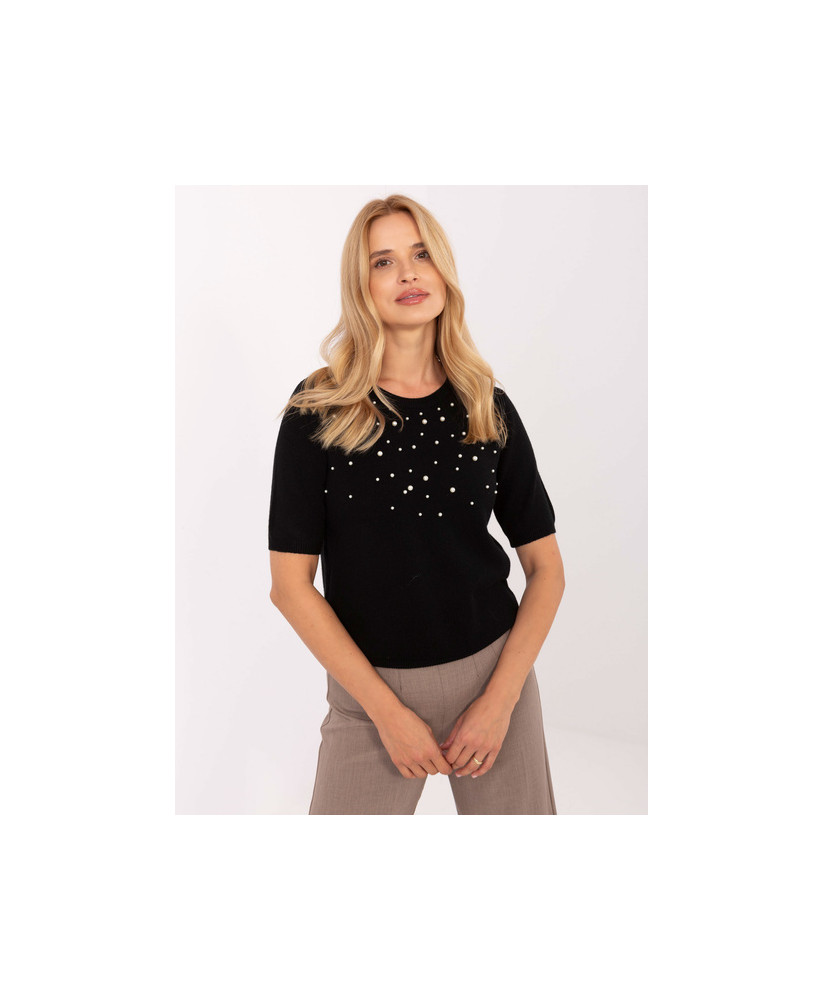 Svetrík s perličkami