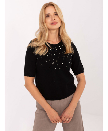 Svetrík s perličkami