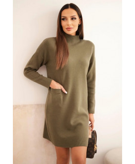 Dámske šaty s golierom