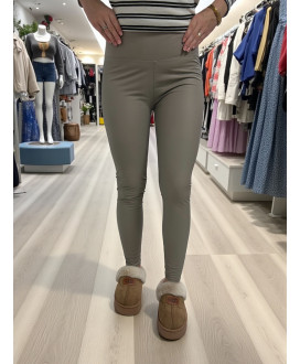 Zateplené legíny s vysokým pásom