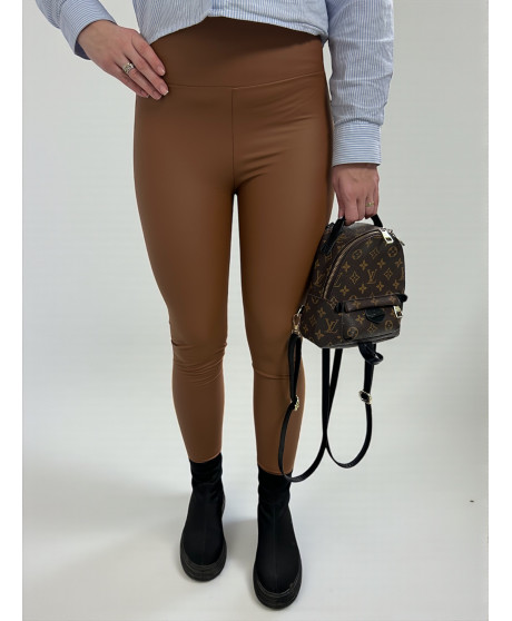 Zateplené a sťahujúce kožené legíny