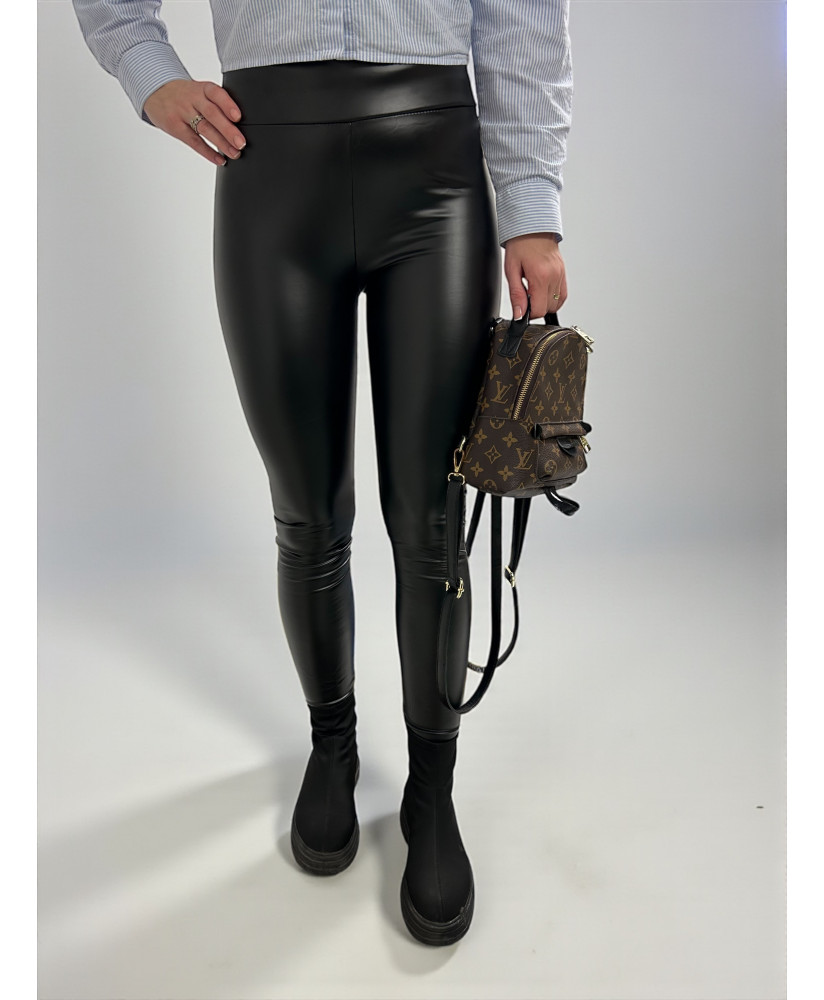 Zateplené formujúce kožené legíny