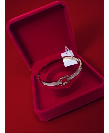 Náramok z nehrdzavej oceľe