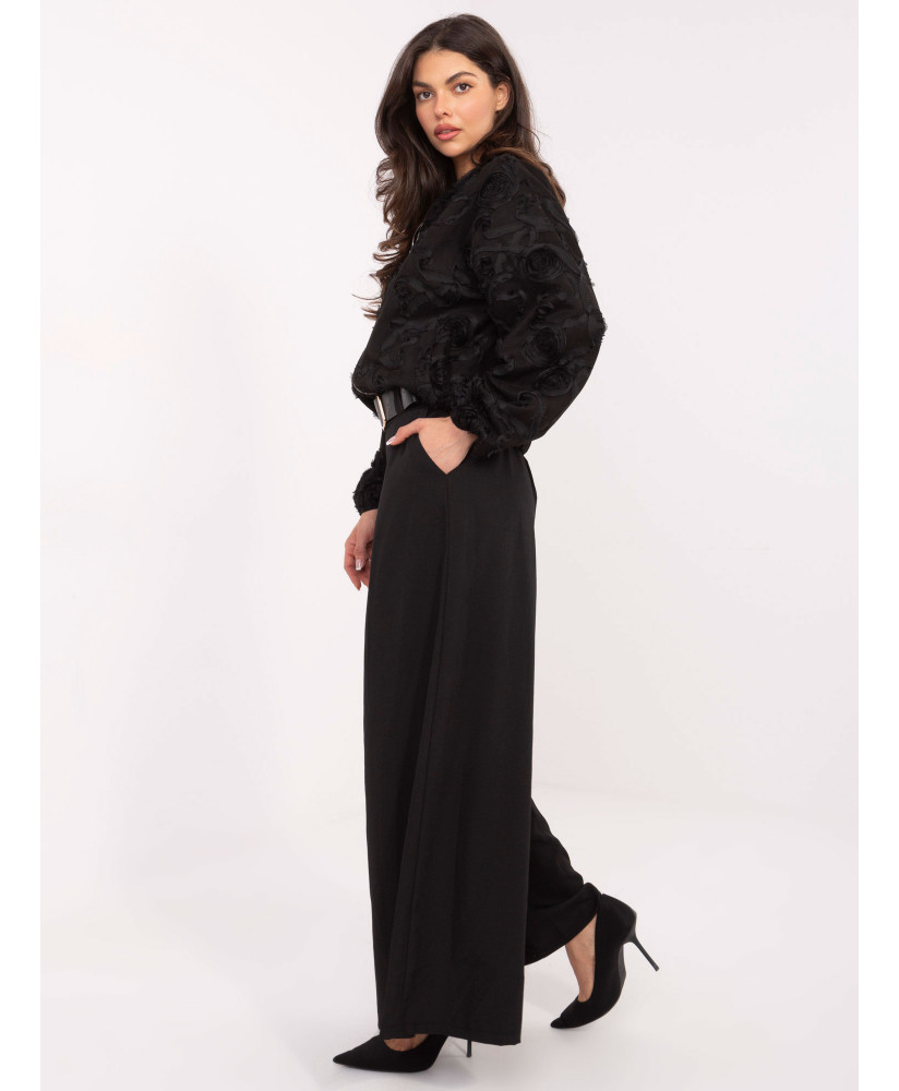 Dámske elegantné nohavice  s opaskom