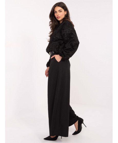 Dámske elegantné nohavice  s opaskom