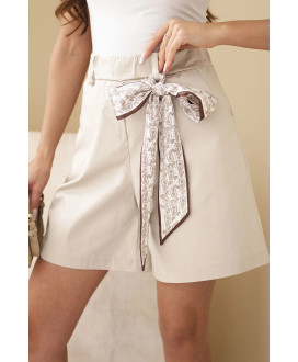 Dámske šortky so šatkou